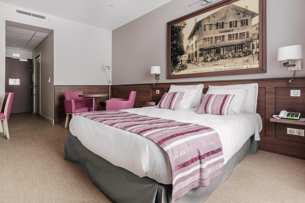Hotel-Cafe Du Trinquet Cambo-les-Bains Luaran gambar